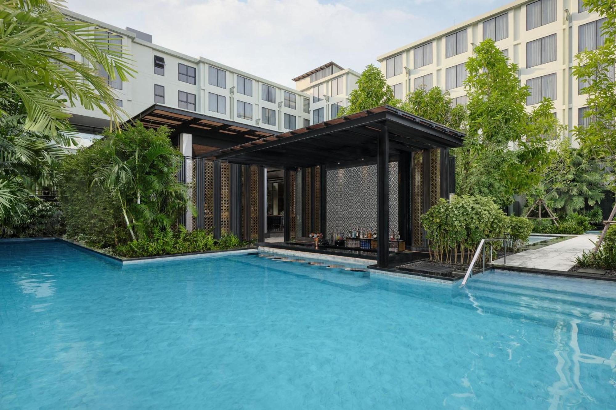 Four Points By Sheraton Phuket Patong Beach Resort Kültér fotó