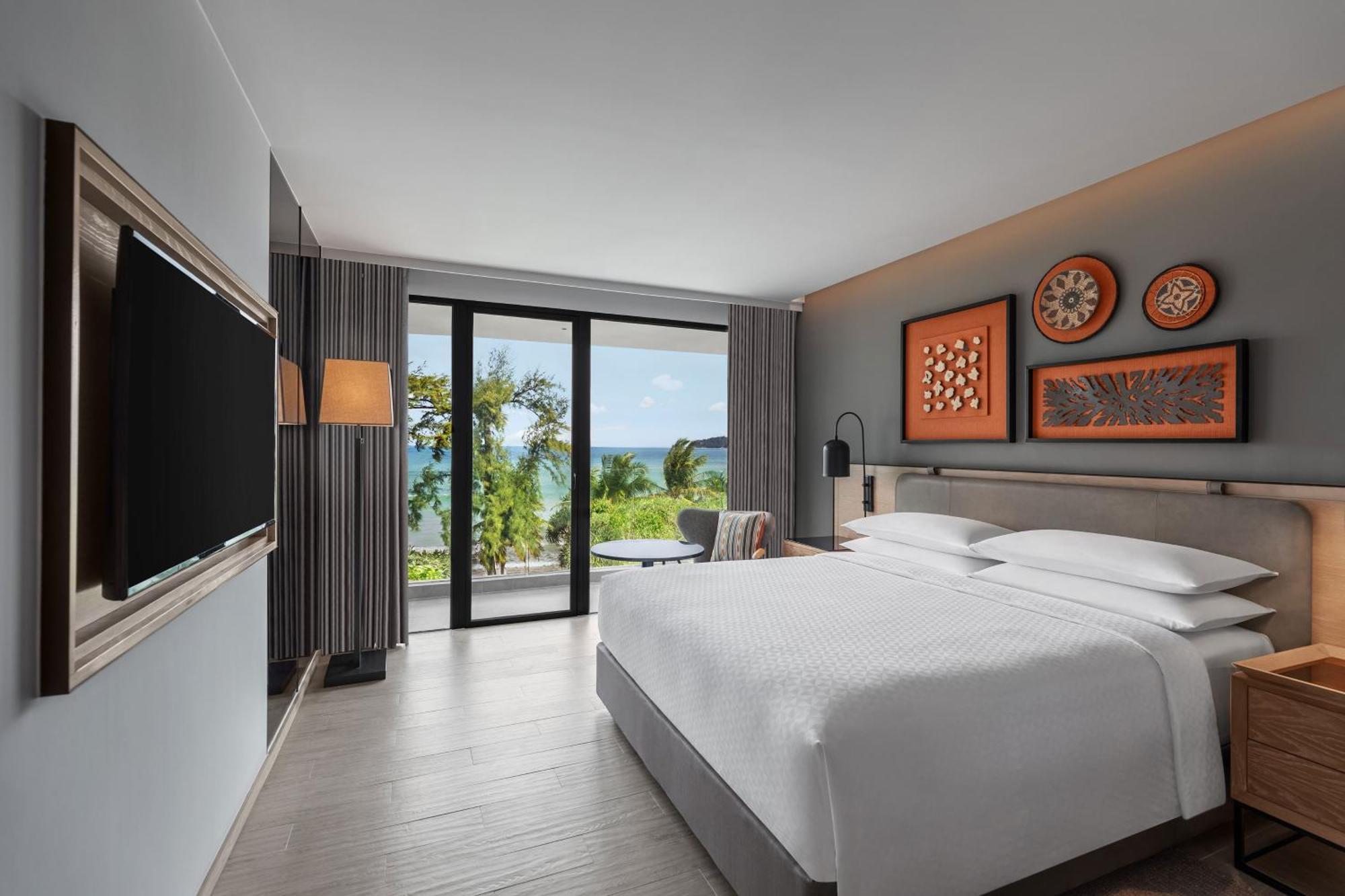 Four Points By Sheraton Phuket Patong Beach Resort Kültér fotó