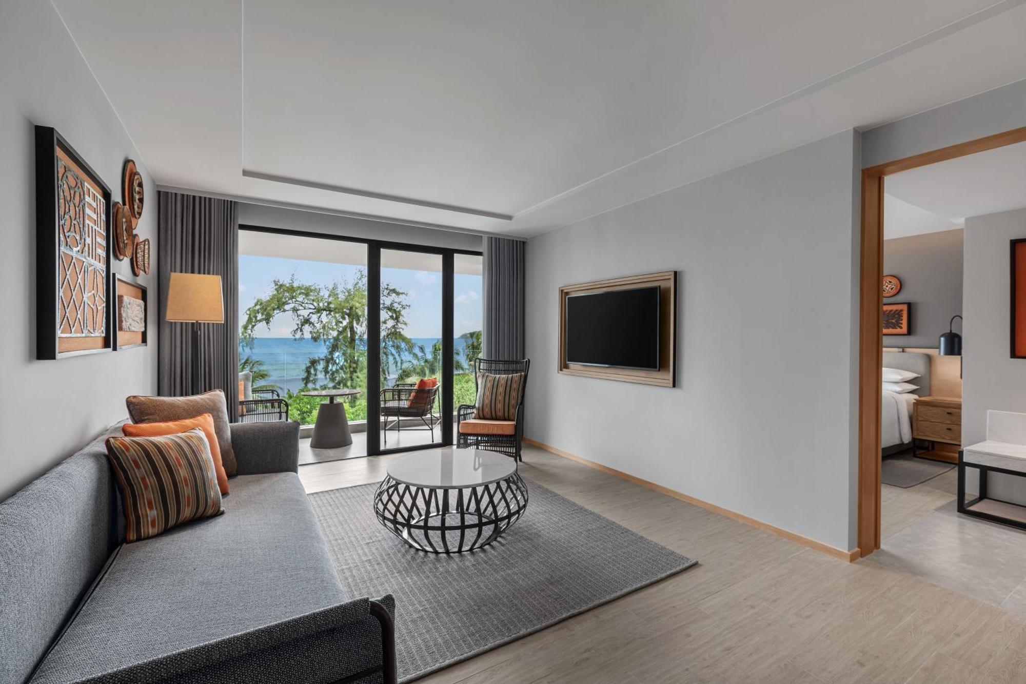 Four Points By Sheraton Phuket Patong Beach Resort Kültér fotó