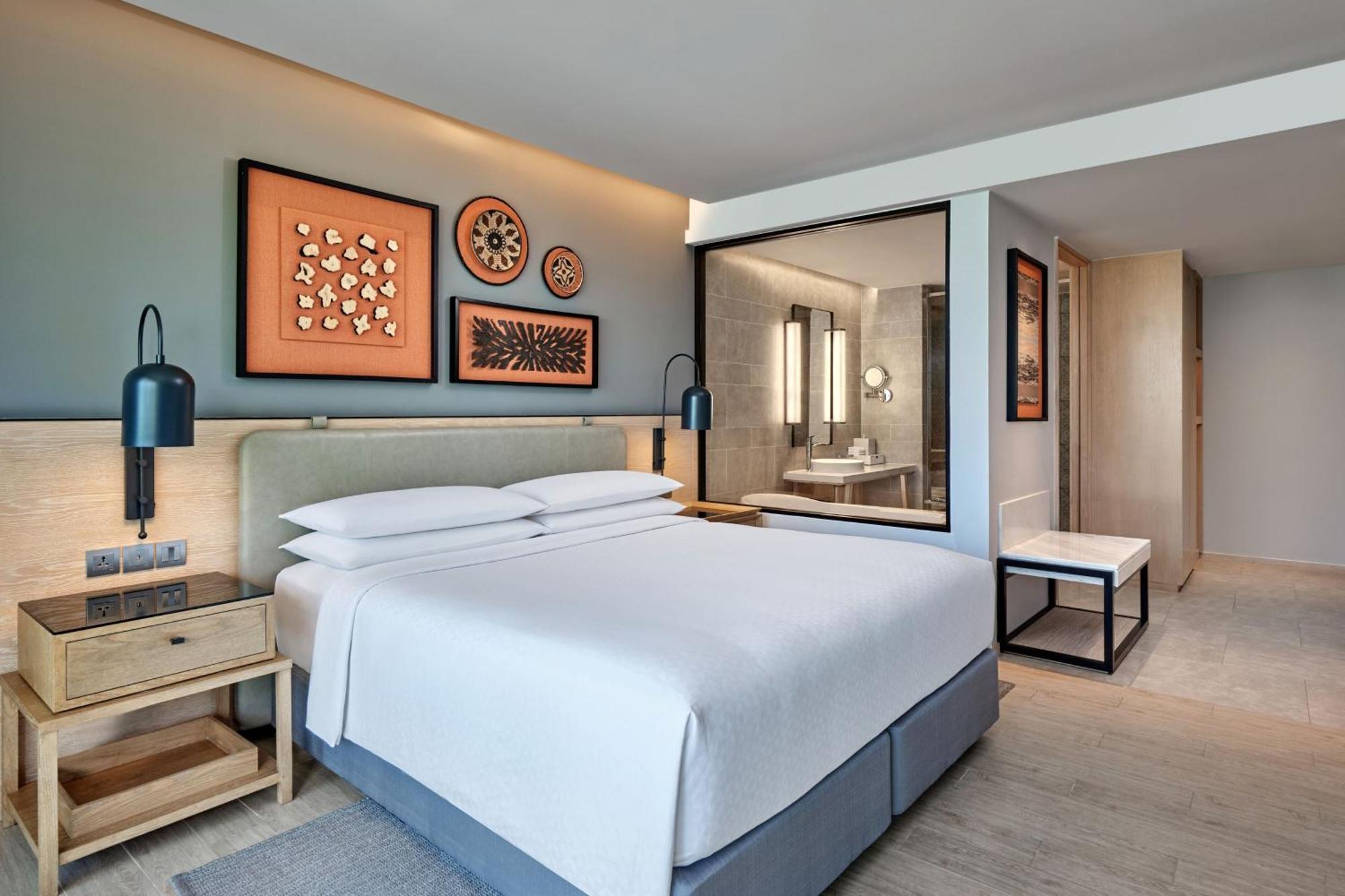 Four Points By Sheraton Phuket Patong Beach Resort Kültér fotó