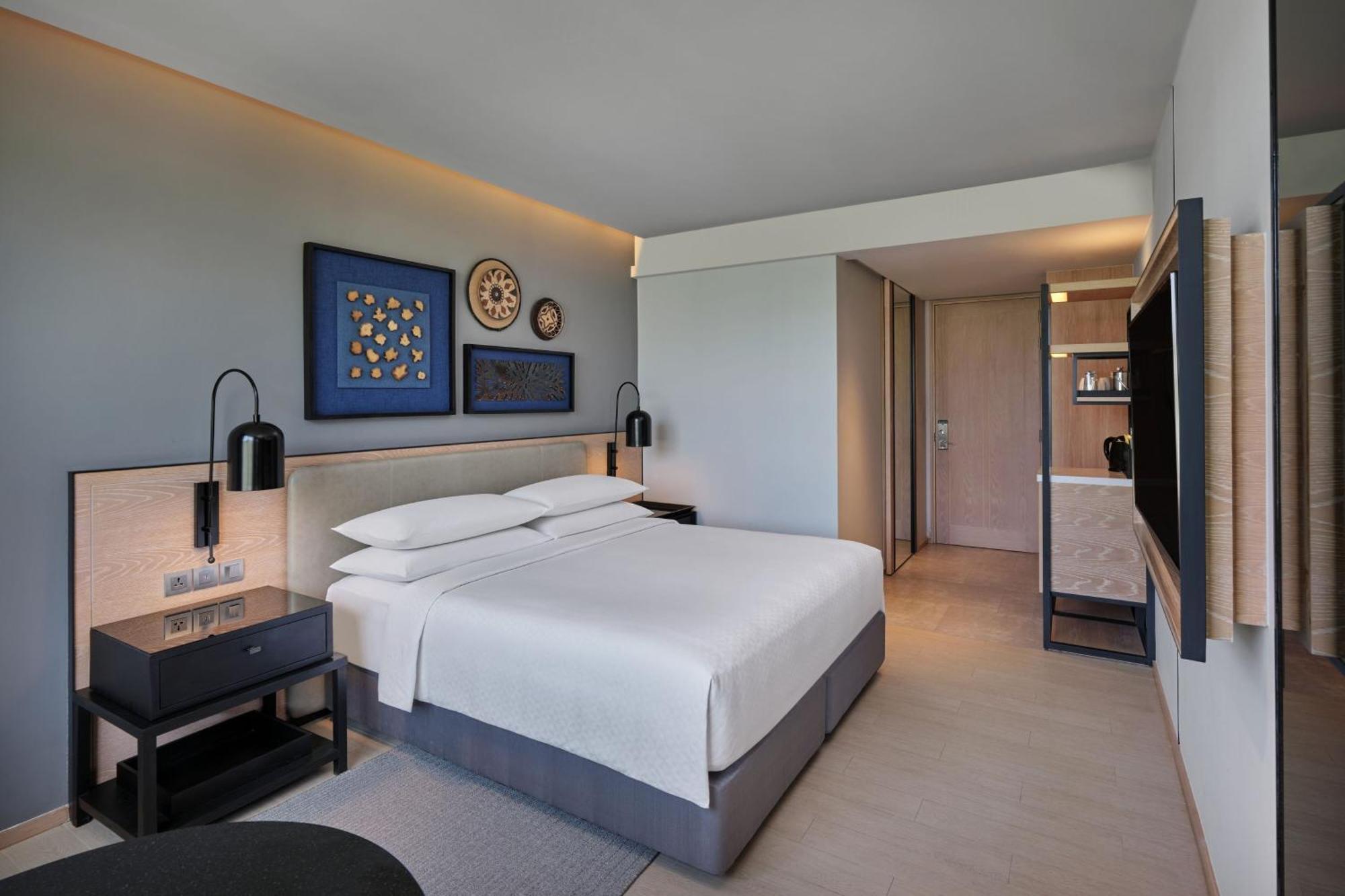 Four Points By Sheraton Phuket Patong Beach Resort Kültér fotó