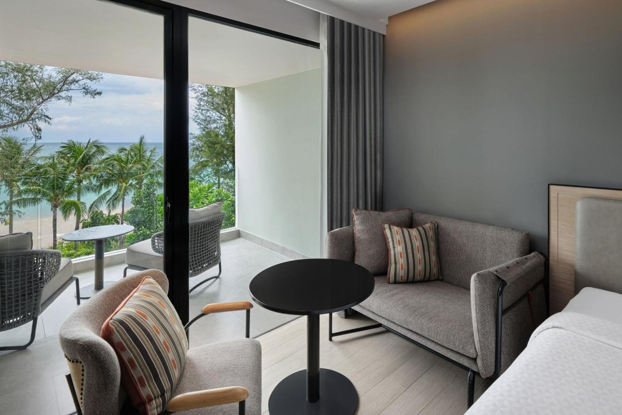 Four Points By Sheraton Phuket Patong Beach Resort Kültér fotó